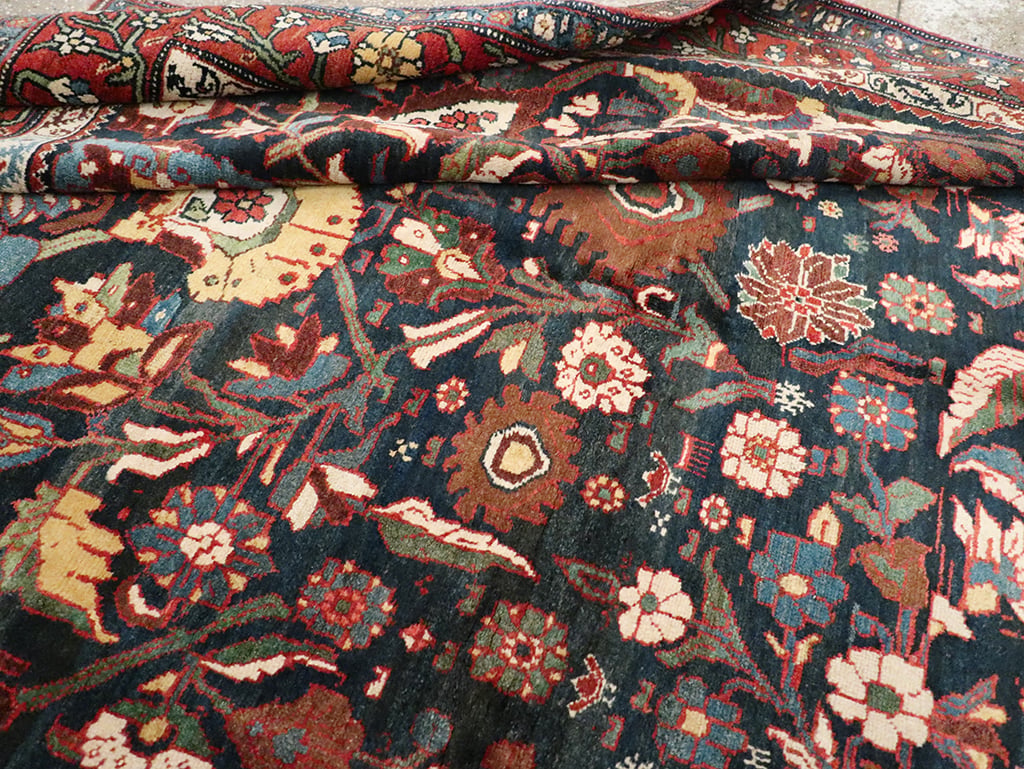 Antique Persian Bidjar Carpet, No.27752 - Galerie Shabab