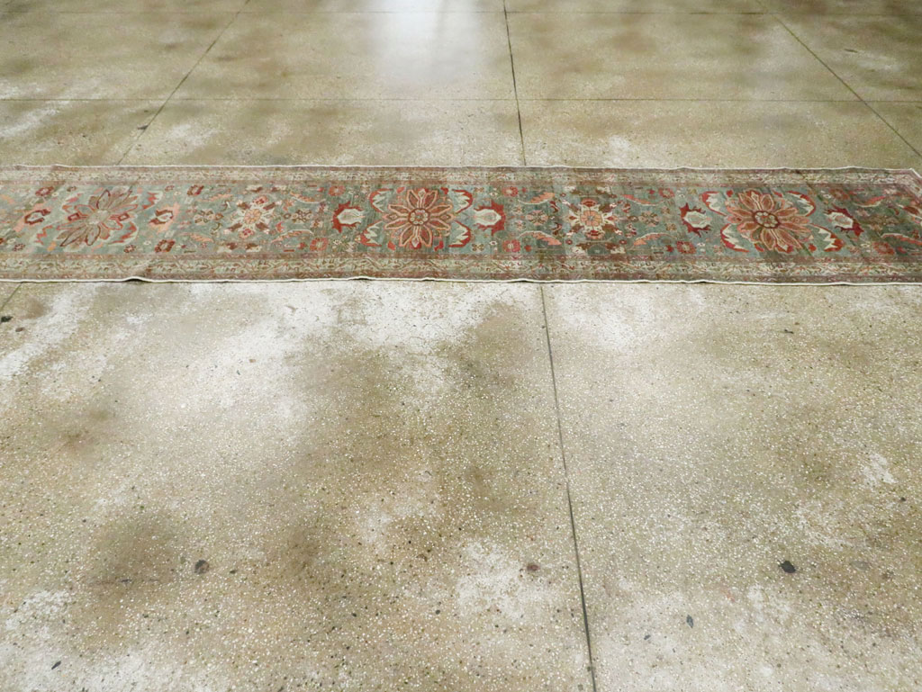 Antique Persian Malayer Runner, No.27759 - Galerie Shabab