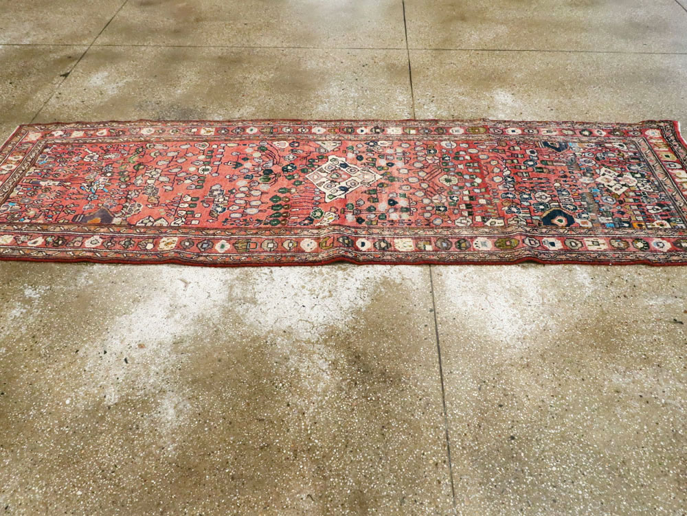 Vintage Persian Mahal Small Runner, No.27760 - Galerie Shabab