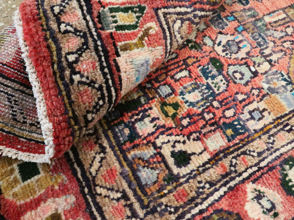 Vintage Persian Mahal Small Runner, No.27760 - Galerie Shabab
