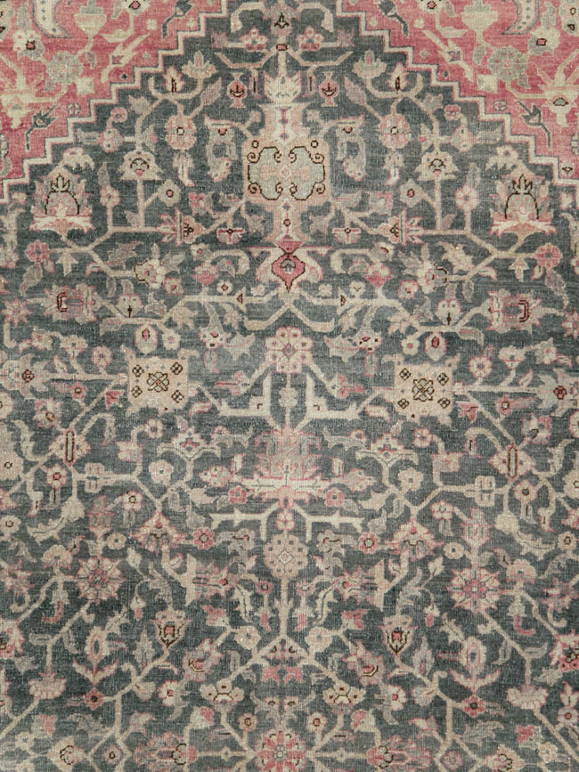 Antique Persian Tabriz Room Size Carpet, No.27774 - Galerie Shabab