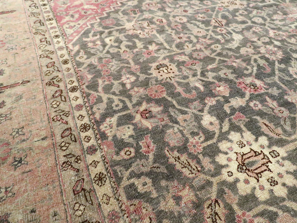 Antique Persian Tabriz Room Size Carpet, No.27774 - Galerie Shabab