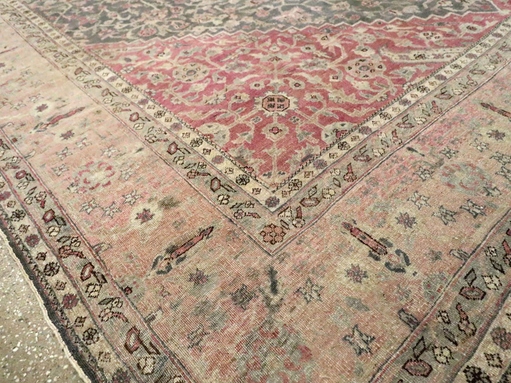 Antique Persian Tabriz Room Size Carpet, No.27774 - Galerie Shabab