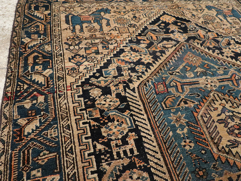 Antique Persian Malayer Pictorial Accent Rug, No.27795 - Galerie Shabab