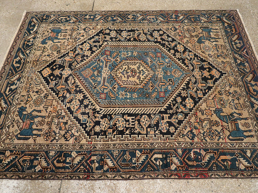 Antique Persian Malayer Pictorial Accent Rug, No.27795 - Galerie Shabab