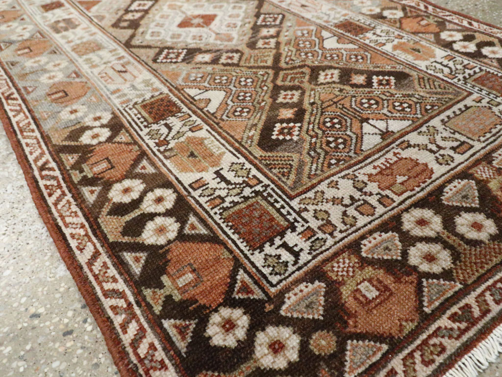 Vintage Persian Malayer Runner, No.27806 - Galerie Shabab