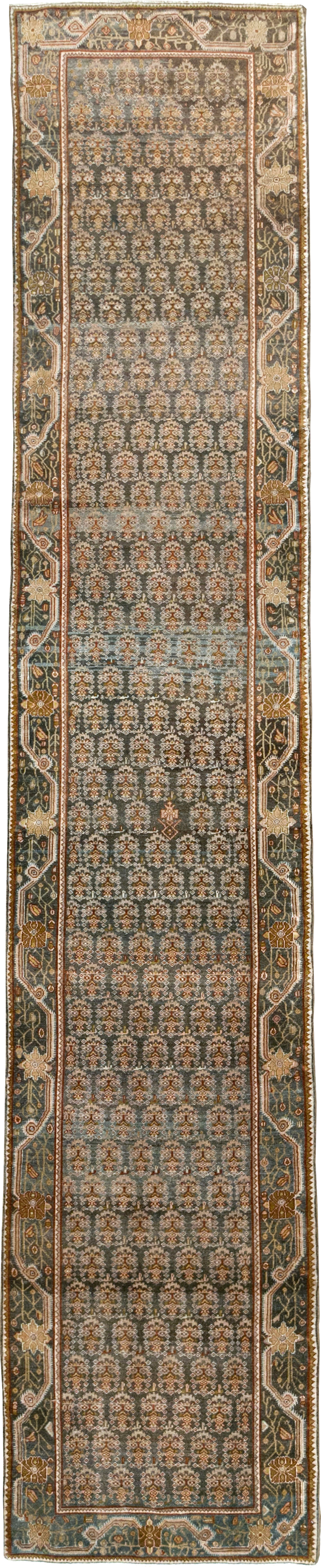 Antique Persian Malayer Runner, No.27807 - Galerie Shabab