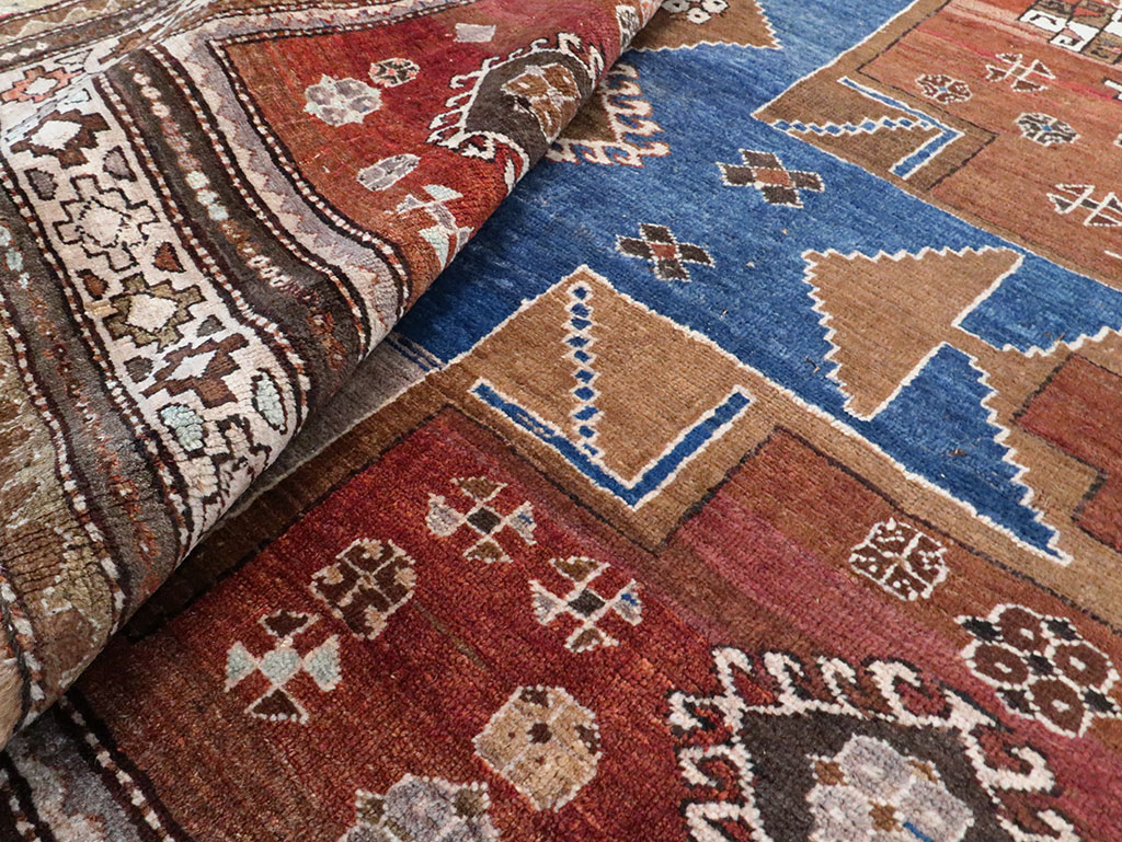 Vintage  Caucasian Kazak Rug, No.27814 - Galerie Shabab