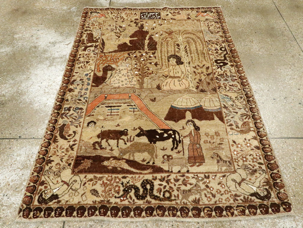 Antique Persian Pictorial Tabriz Rug, No.27817 - Galerie Shabab