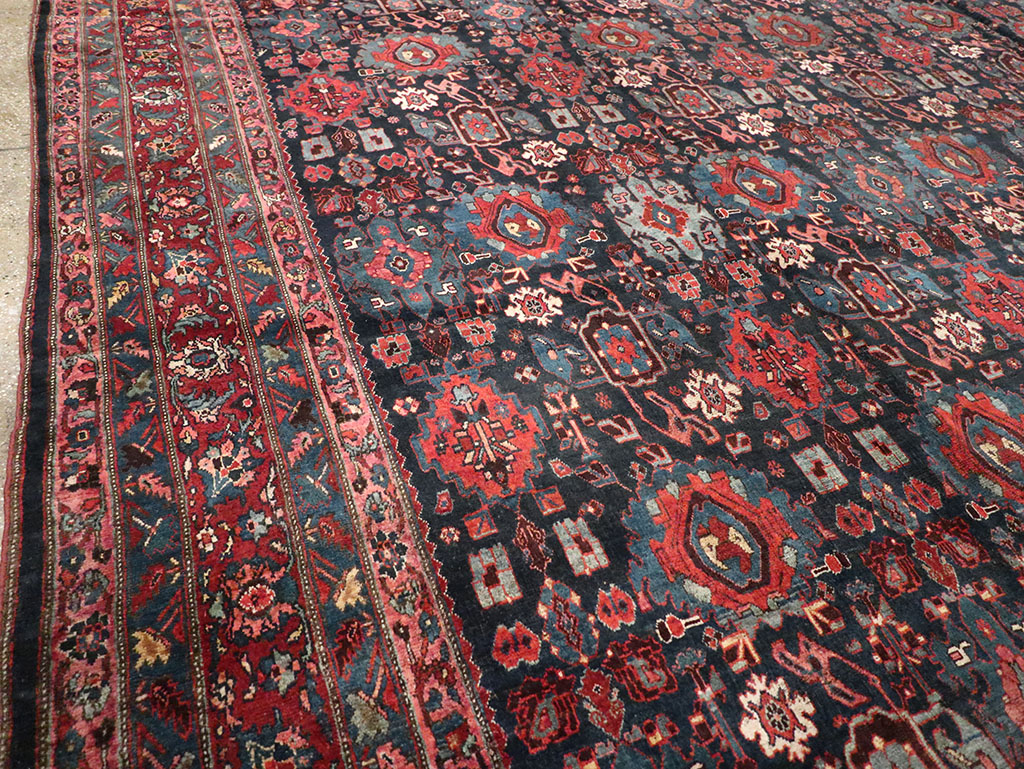 Antique Persian Bidjar Carpet, No.27828 - Galerie Shabab