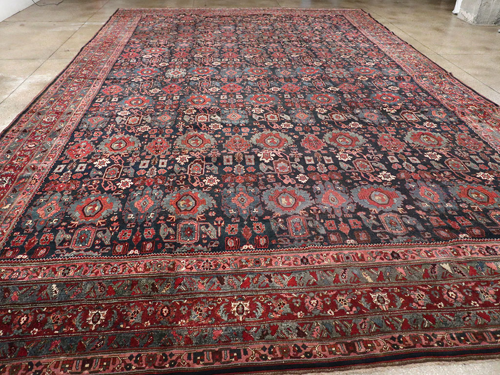 Antique Persian Bidjar Carpet, No.27828 - Galerie Shabab