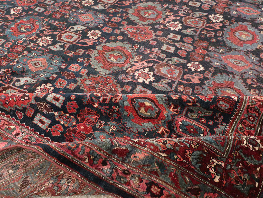 Antique Persian Bidjar Carpet, No.27828 - Galerie Shabab