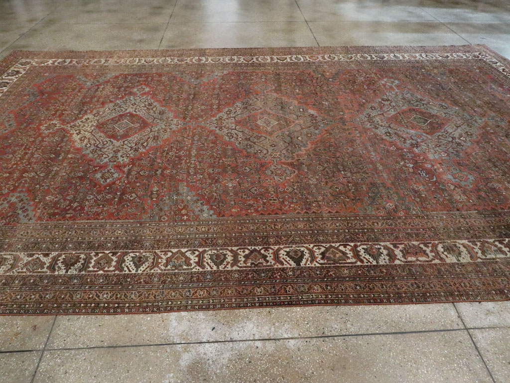 Antique Persian Shiraz Carpet, No.27830 - Galerie Shabab