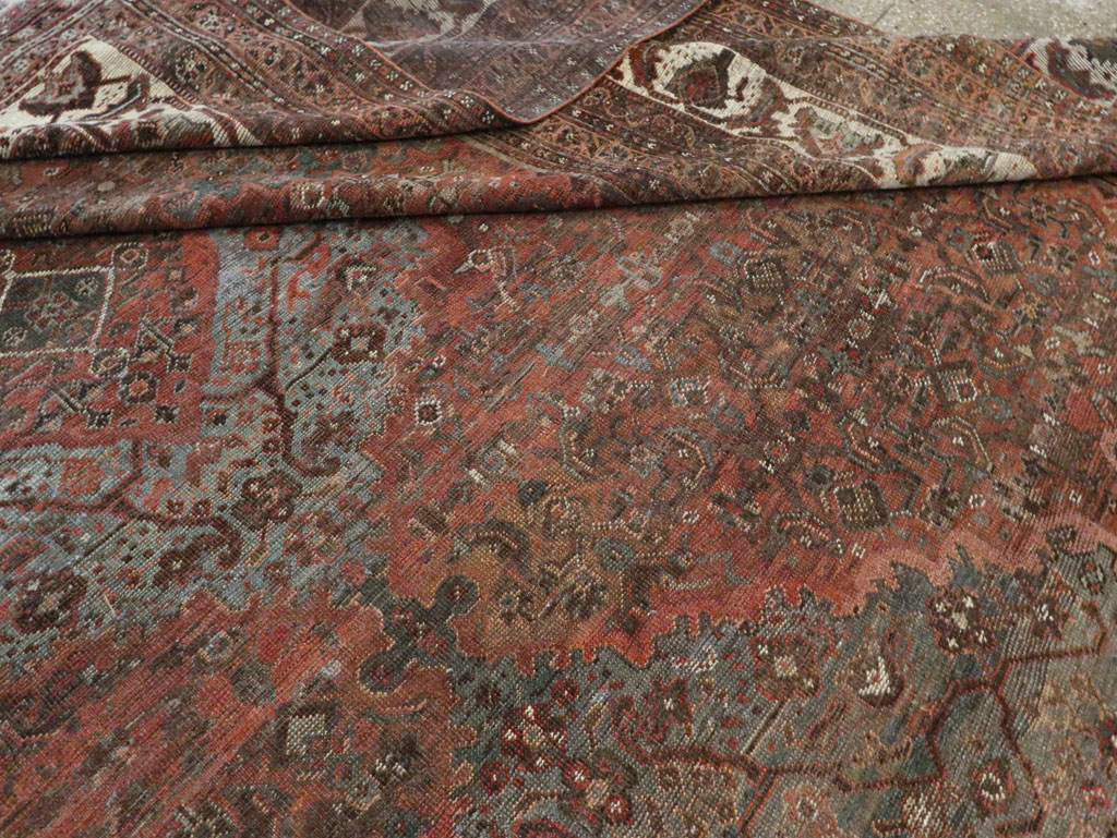 Antique Persian Shiraz Carpet, No.27830 - Galerie Shabab