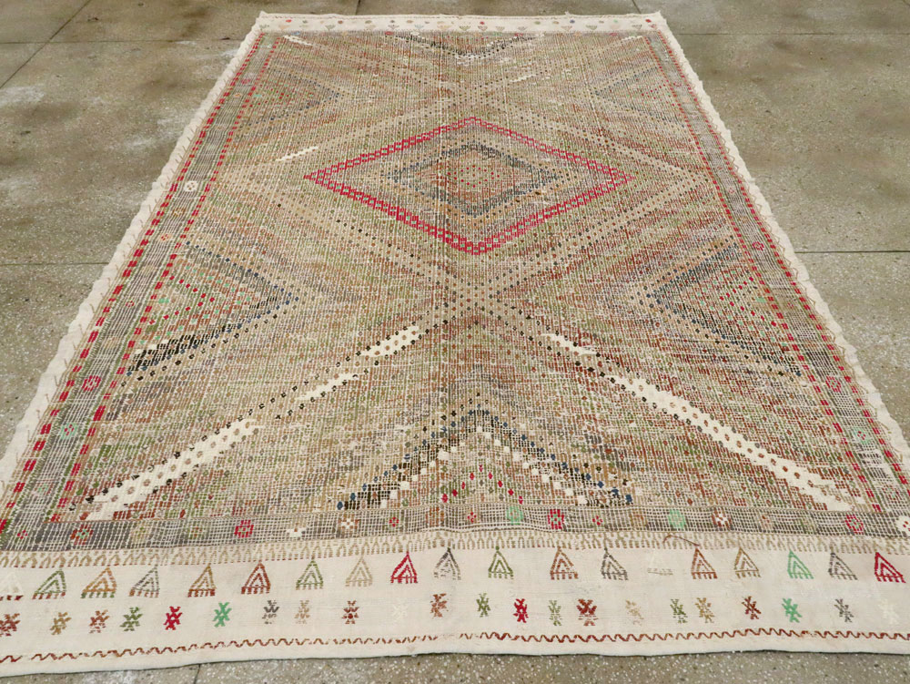 Vintage Turkish Kilim, No.27835 - Galerie Shabab