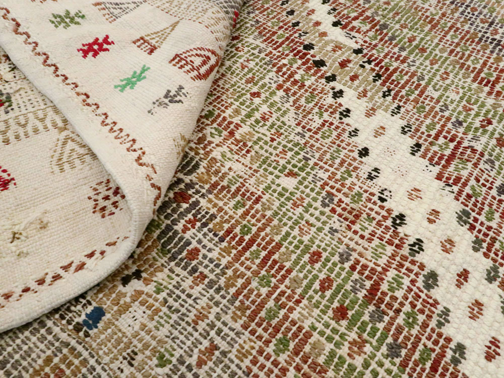 Vintage Turkish Kilim, No.27835 - Galerie Shabab