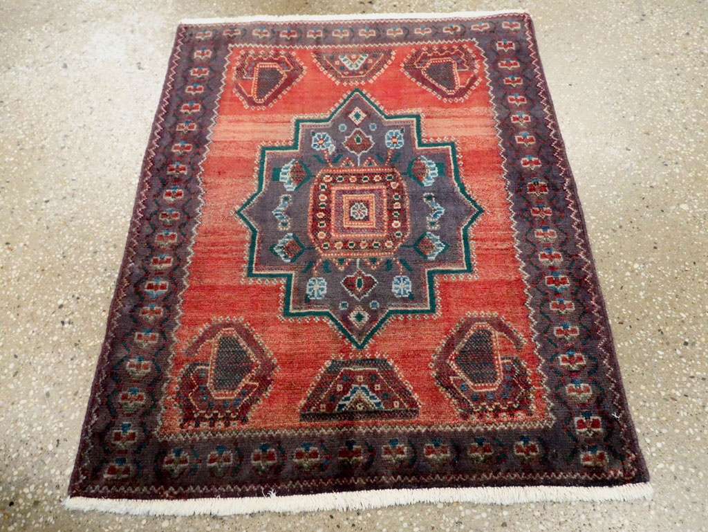Vintage Persian Hamadan Rug, No.27855 - Galerie Shabab
