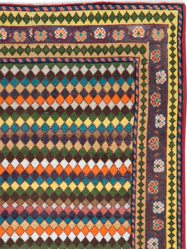 Vintage Persian Mahal Small Runner, No.27870 - Galerie Shabab