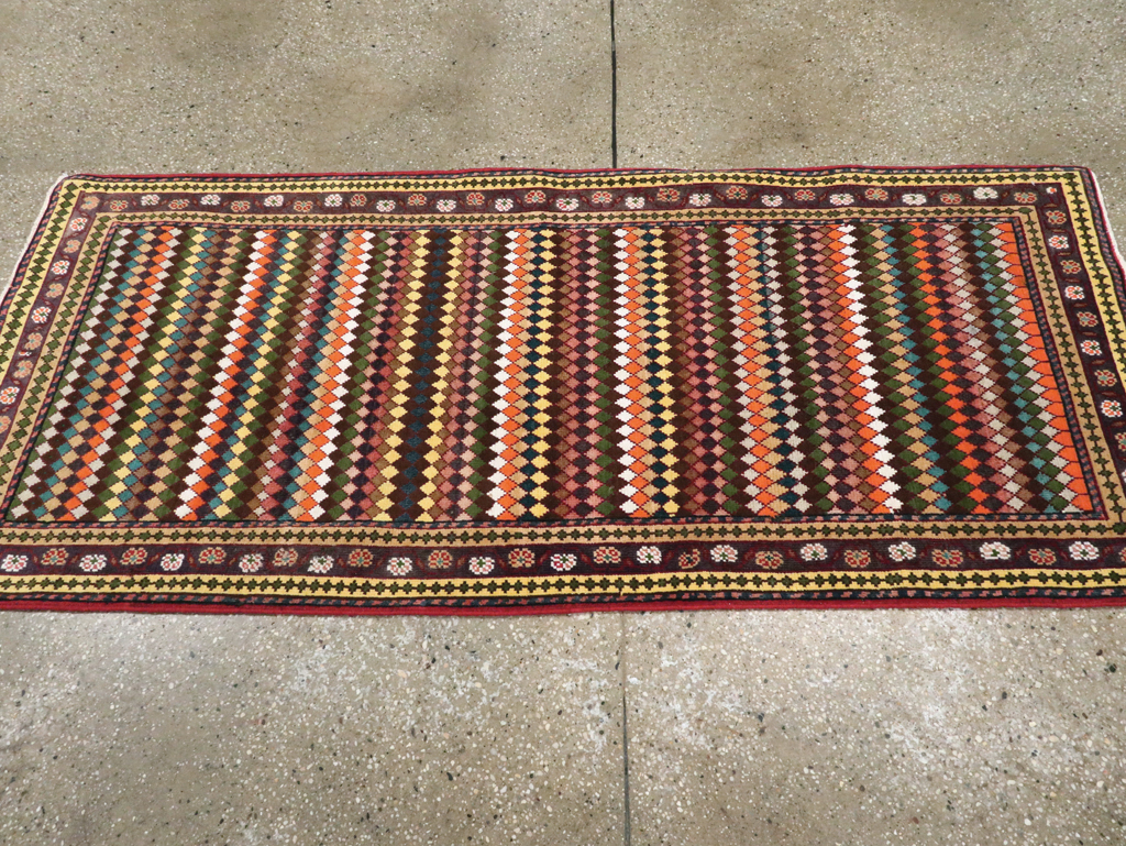 Vintage Persian Mahal Small Runner, No.27870 - Galerie Shabab