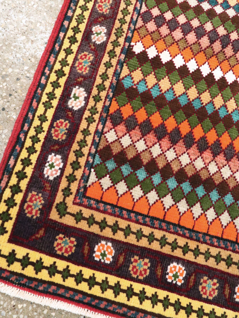 Vintage Persian Mahal Small Runner, No.27870 - Galerie Shabab