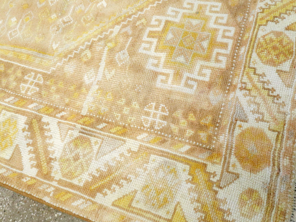 Vintage Persian Cotton Shiraz Rug, No.27872 - Galerie Shabab