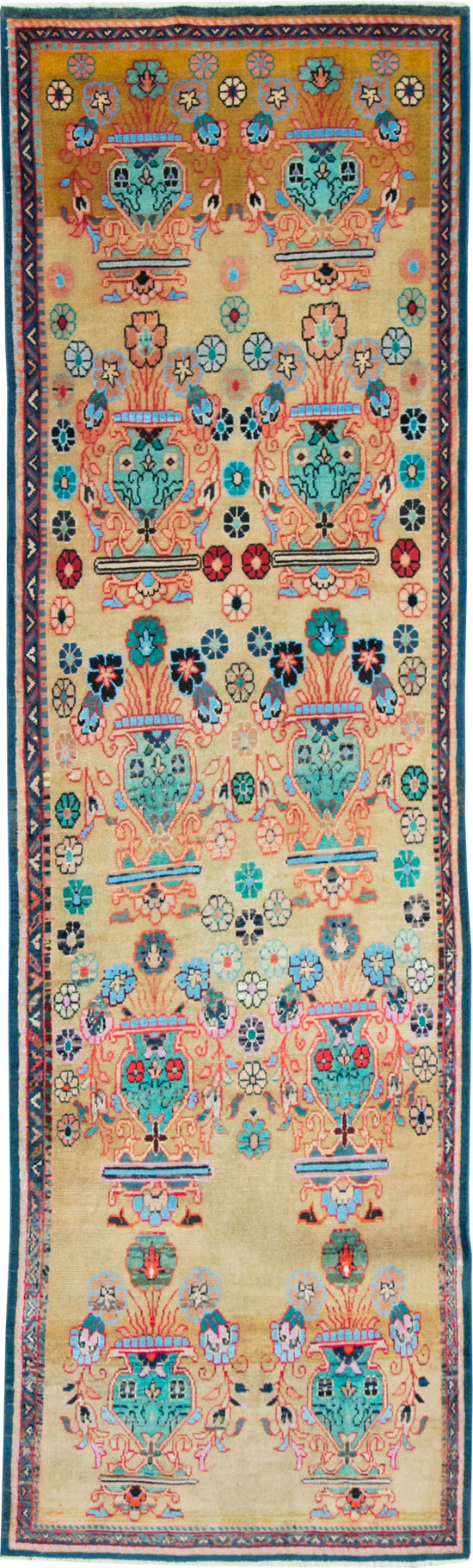 Vintage Persian Sarouk Runner, No.27873 - Galerie Shabab