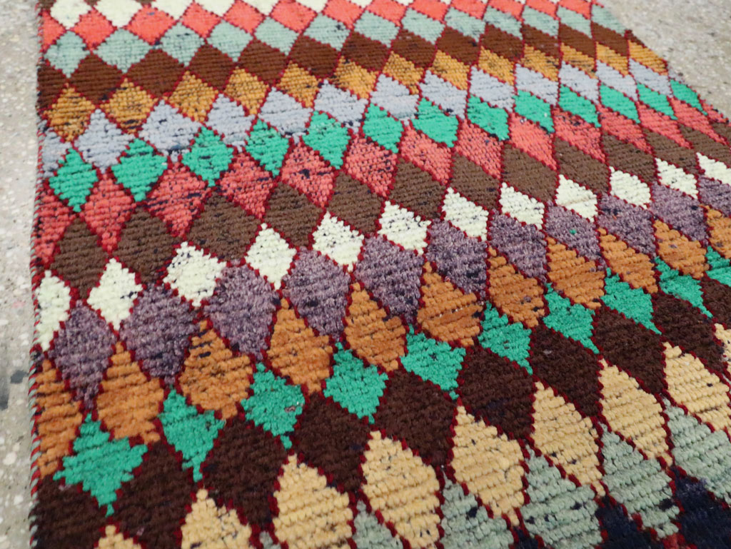 Vintage Persian Shiraz Rug, No.27883 - Galerie Shabab