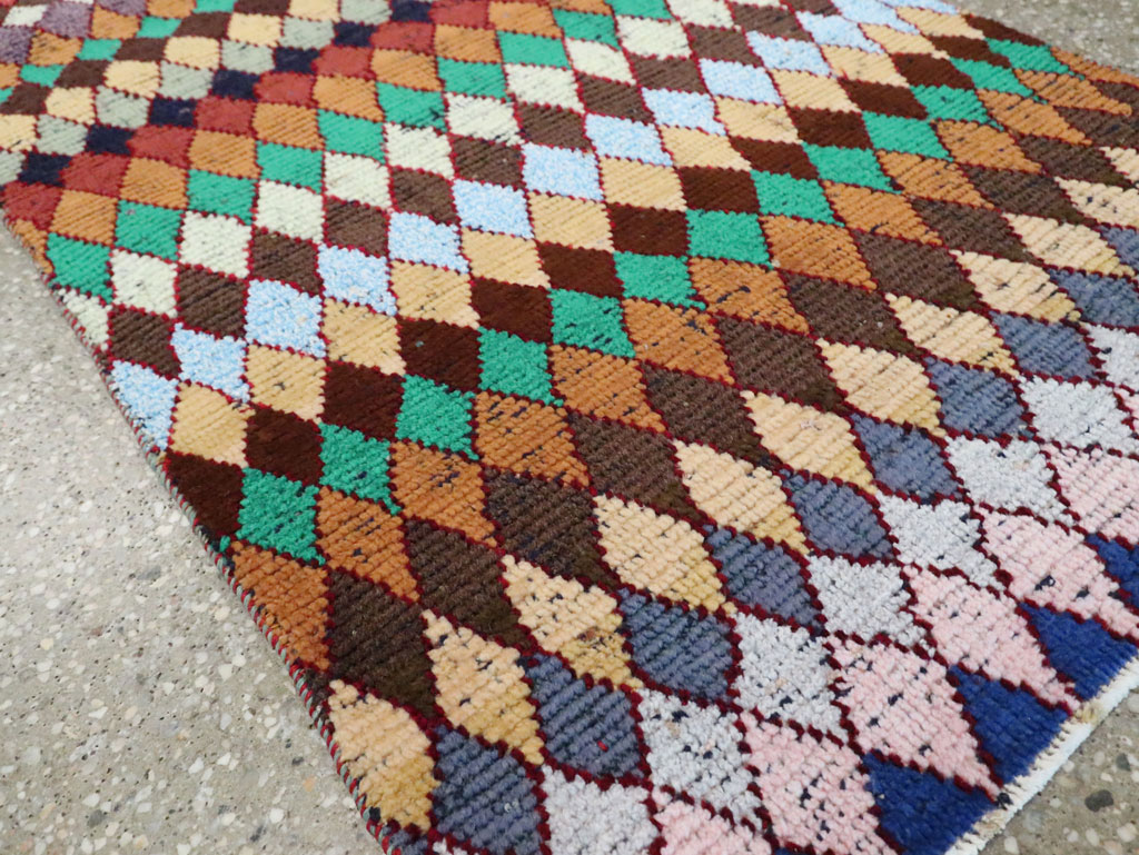 Vintage Persian Shiraz Rug, No.27883 - Galerie Shabab