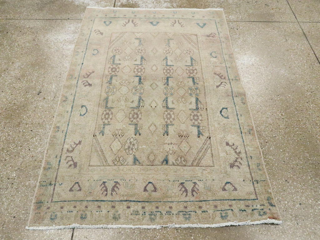 Vintage Persian Malayer Throw Rug, No.27891 - Galerie Shabab
