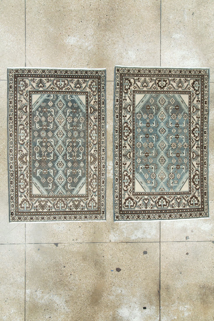 Vintage Persian Malayer Throw Rug (Pair: 1 of 2), No.27892 - Galerie Shabab