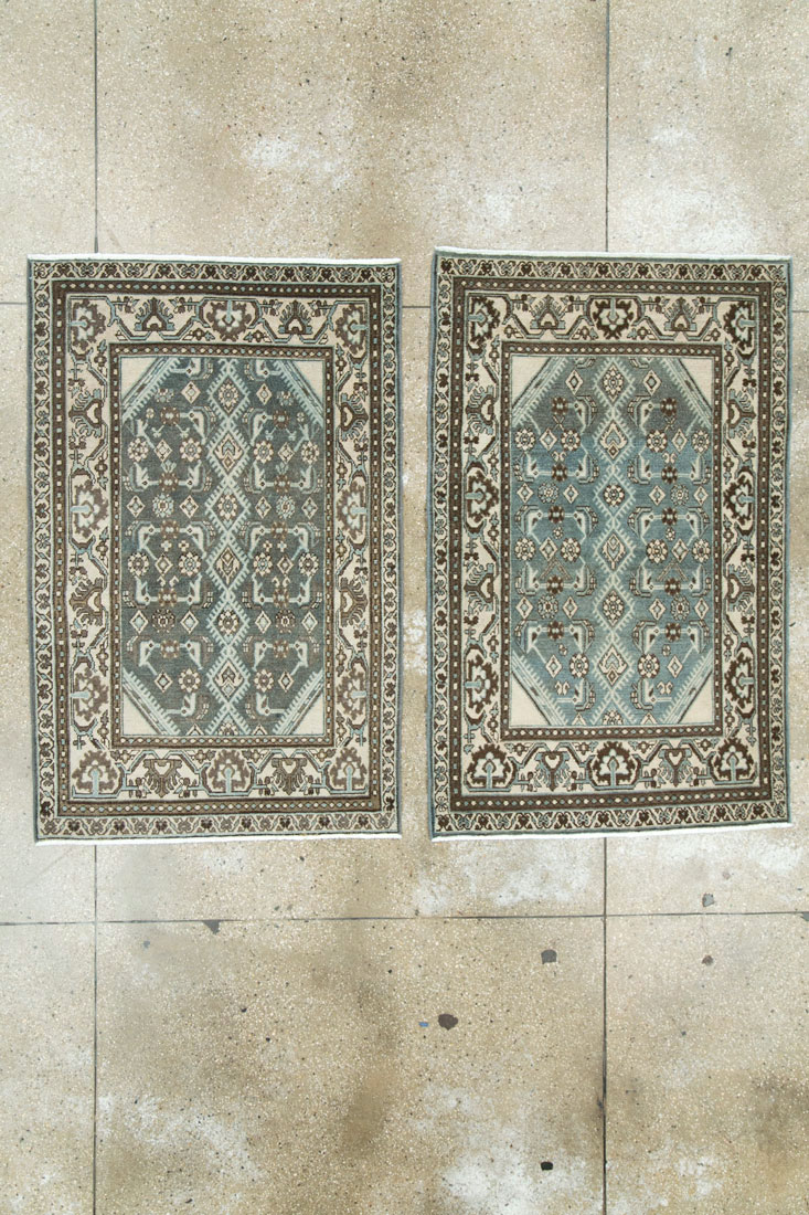 Vintage Persian Malayer Throw Rug (Pair: 2 of 2), No.27894 - Galerie Shabab