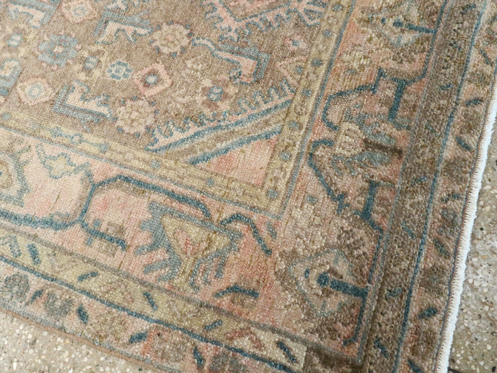 Vintage Persian Malayer Throw Rug, No.27895 - Galerie Shabab