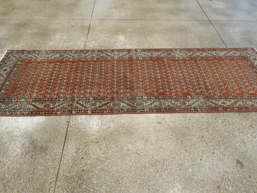 Vintage Persian Malayer Runner, No.27900 - Galerie Shabab