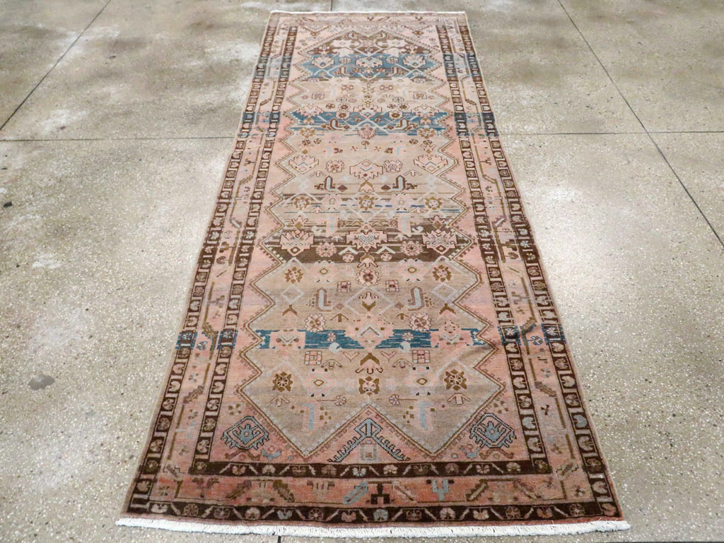 Vintage Persian Malayer Runner, No.27906 - Galerie Shabab