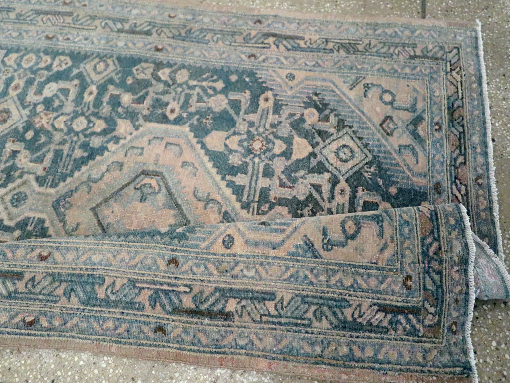 Vintage Persian Malayer Runner, No.27909 - Galerie Shabab