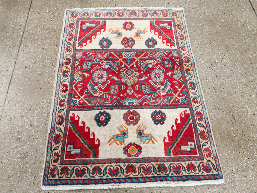 Vintage Persian Mahal Rug, No.27917 - Galerie Shabab