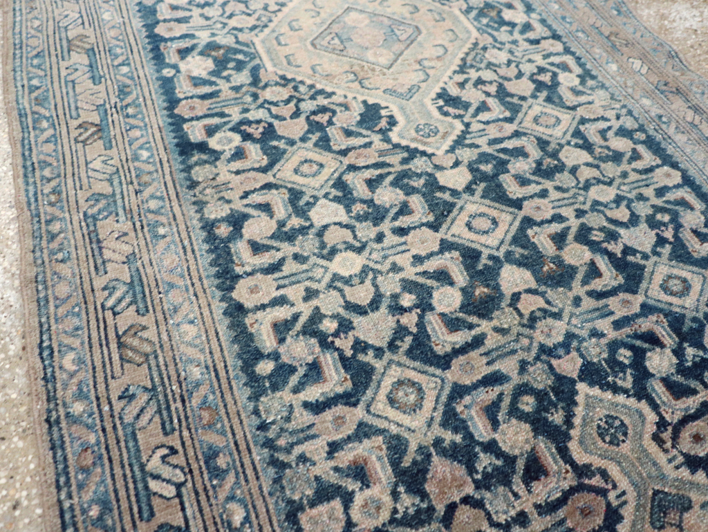 Vintage Persian Malayer Runner, No.27925 - Galerie Shabab