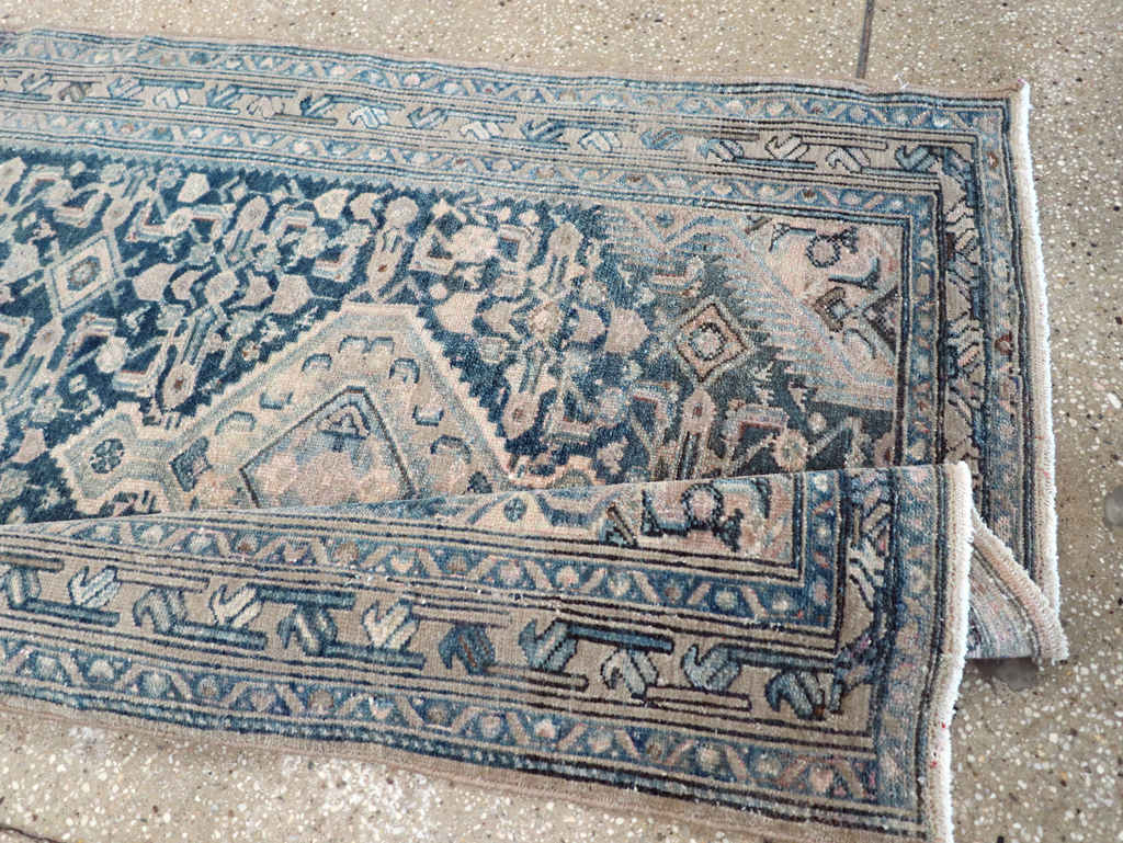 Vintage Persian Malayer Runner, No.27925 - Galerie Shabab