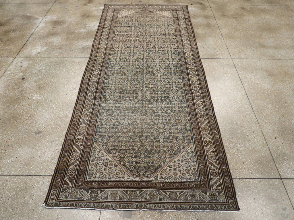 Antique Persian Malayer Gallery Carpet, No.27926 - Galerie Shabab
