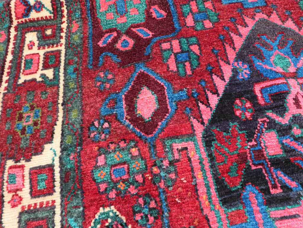 Vintage Persian Hamadan Accent Rug, No.27937 - Galerie Shabab