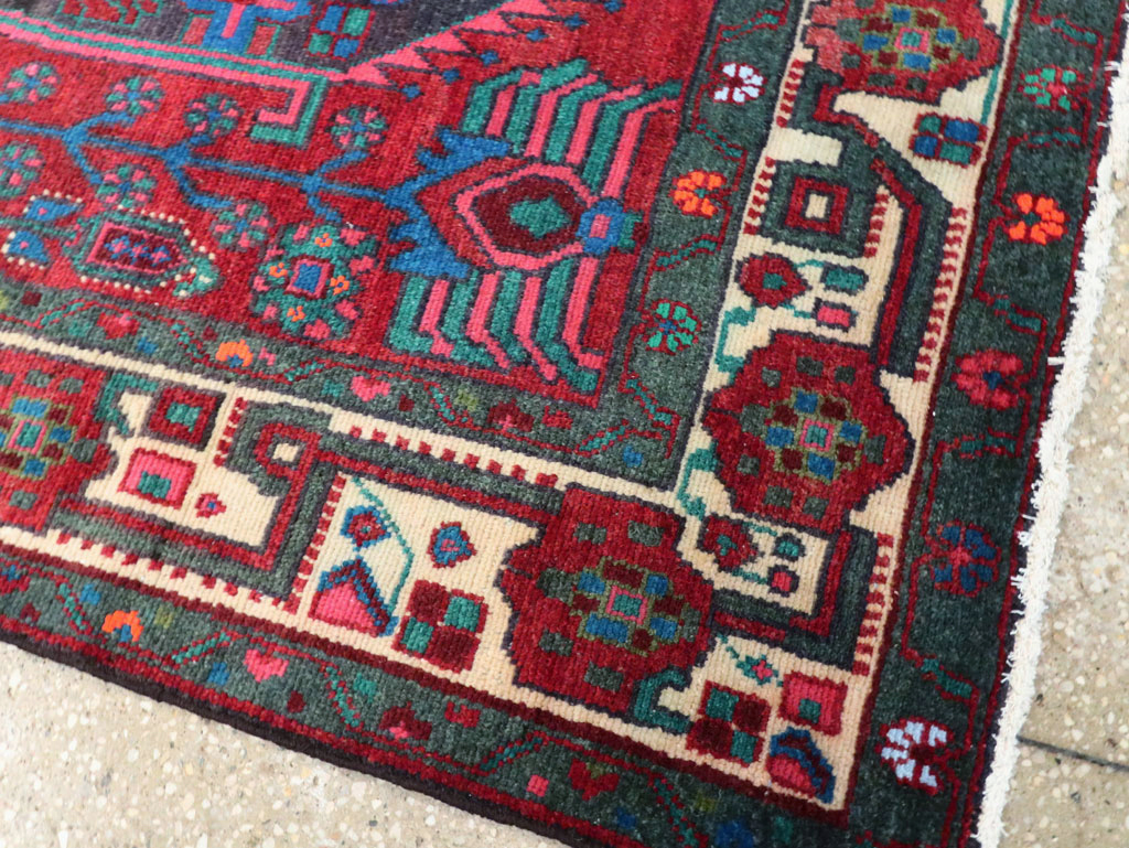 Vintage Persian Hamadan Accent Rug, No.27937 - Galerie Shabab