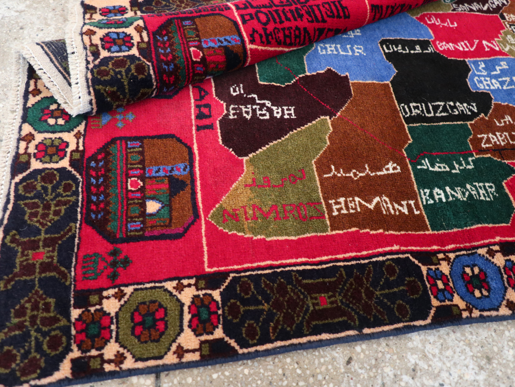 Vintage Scandinavian Map Rug, No.27945 - Galerie Shabab