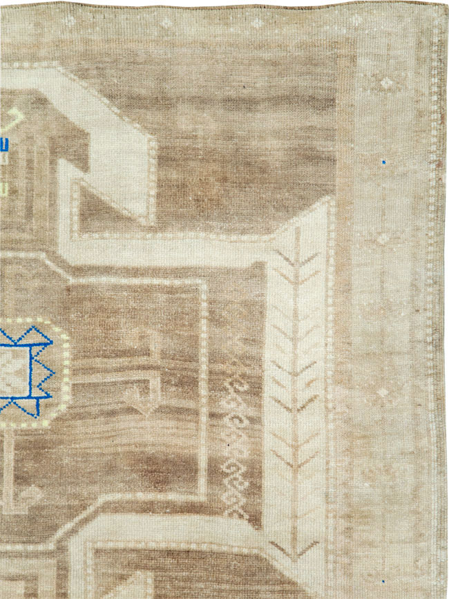 Vintage Turkish Oushak Rug, No.27947 - Galerie Shabab