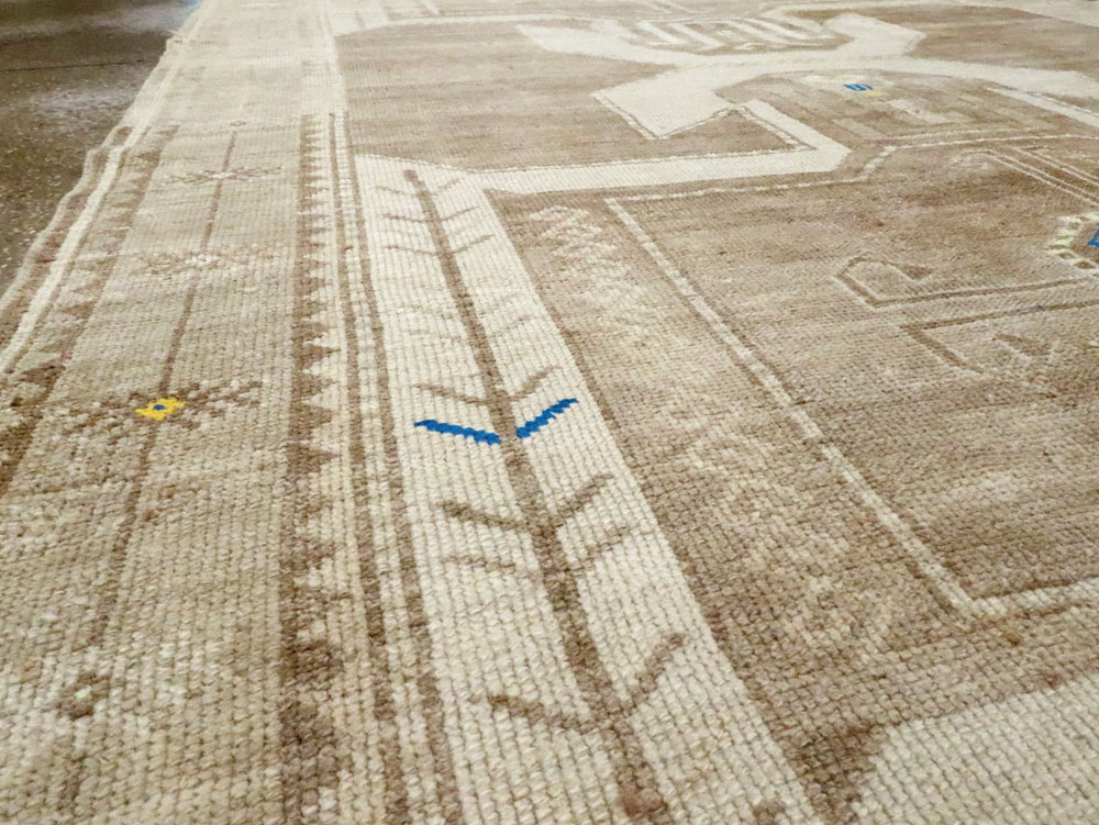 Vintage Turkish Oushak Rug, No.27947 - Galerie Shabab