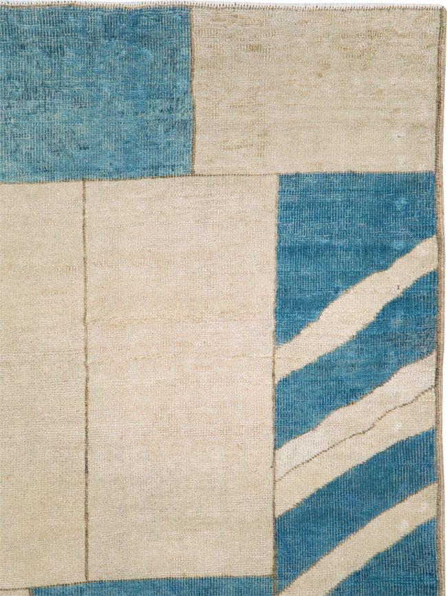 Vintage Turkish Anatolian Art Deco Accent Rug Inspired By Edward McKnight Kauffer, No.27948 - Galerie Shabab