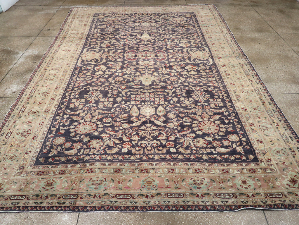 Vintage Persian Sarouk Carpet, No.27951 - Galerie Shabab