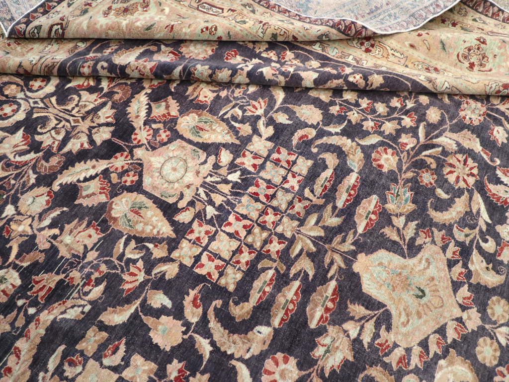 Vintage Persian Sarouk Carpet, No.27951 - Galerie Shabab