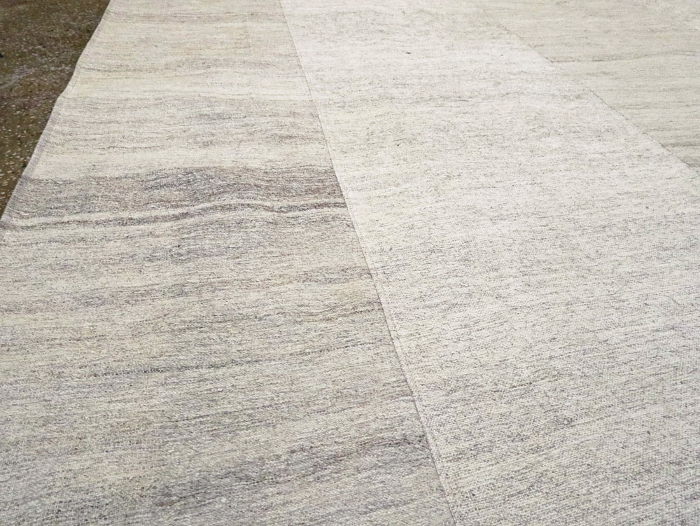 Modern Turkish Flatweave, No.27954 - Galerie Shabab