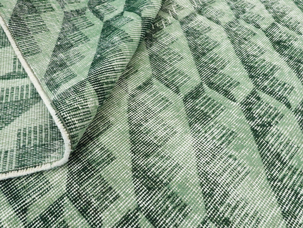 Vintage Turkish Deco Carpet, No.27957 - Galerie Shabab