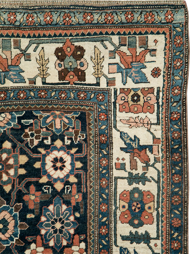 Antique Persian Bidjar Rug, No.27970 - Galerie Shabab